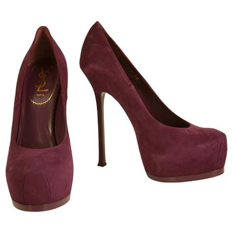 Yves Saint Laurent Tribtoo Suede Pumps 